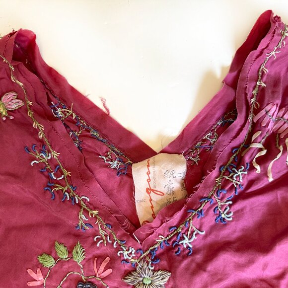 RANGOON Vintage Silk Embroidered Camisole Tank Blouse Size Medium 1/2 Zip - Picture 10 of 11